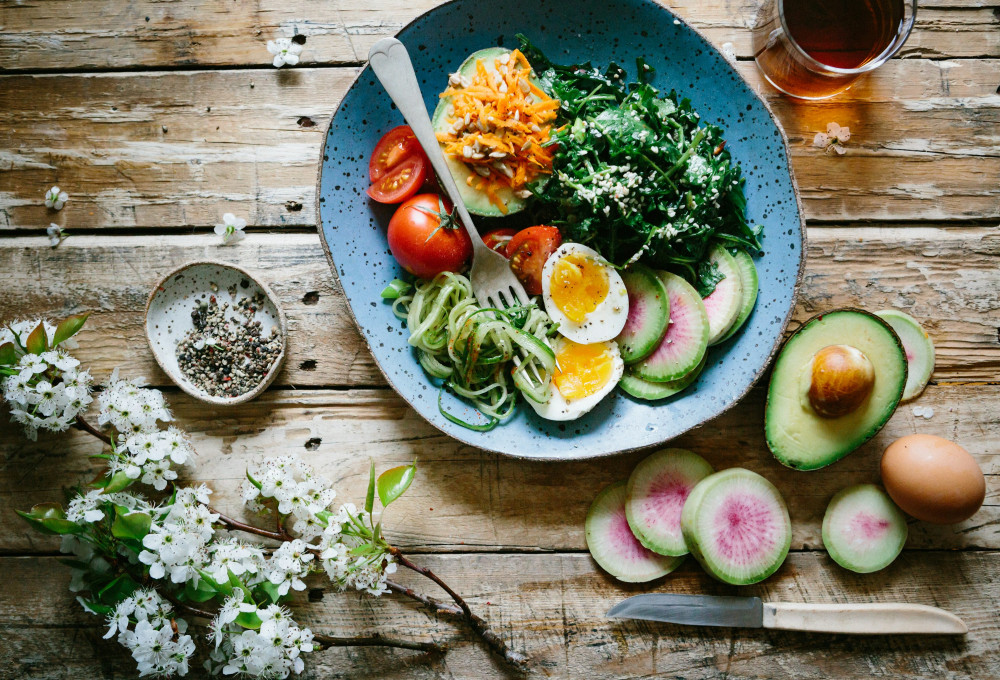 'Vibrant Living: Embracing Minimalism for a Fuller Life'